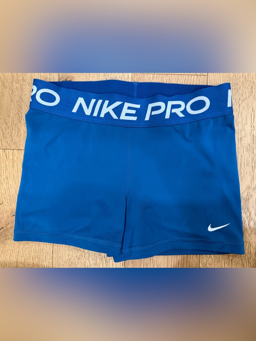 Nike Women's Pro Mid-Rise 3" Bike Shorts With No Front Seam royal blue medium